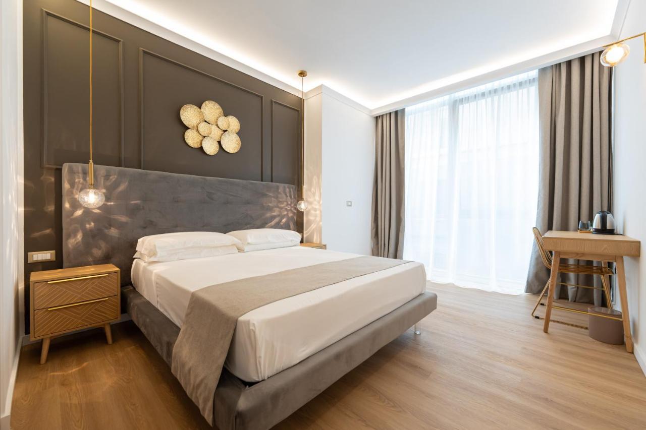 Toledo Relais Suites - By Pera Rooms Collection Napoli Eksteriør billede