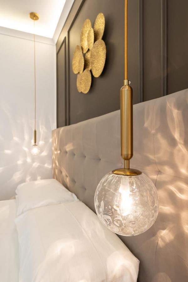 Toledo Relais Suites - By Pera Rooms Collection Napoli Eksteriør billede